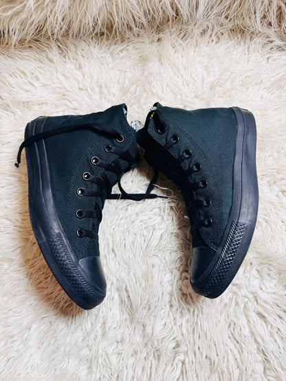 Chuck Taylor | Black | High top| Converse