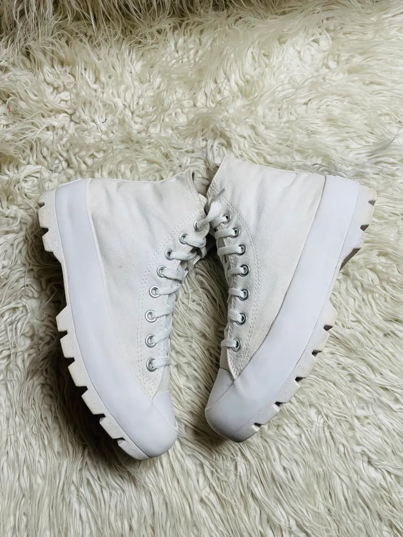 Chuck Taylor | White | High top| Converse | Platforms