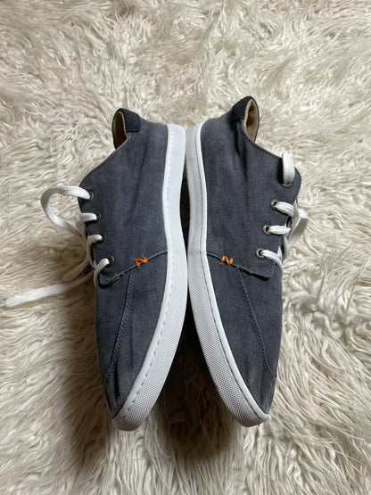 HUB Footwear | dark blue canvas low-top sneakers