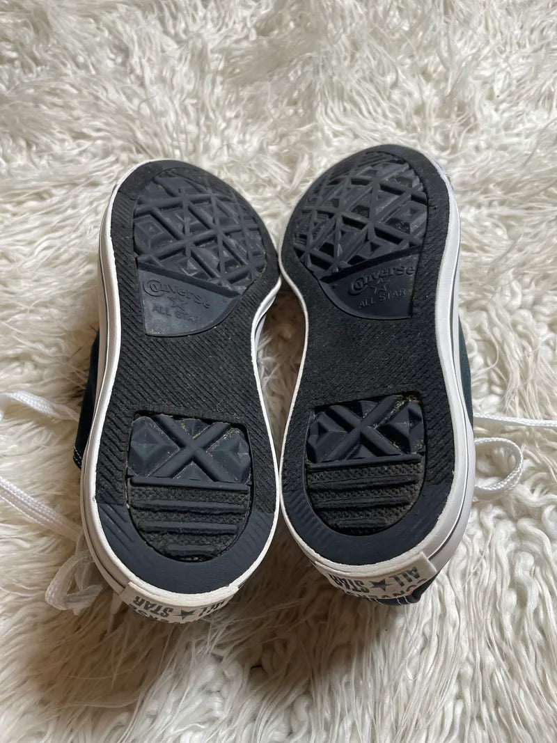 Chuck Taylor | Black & White | Lo top | Converse