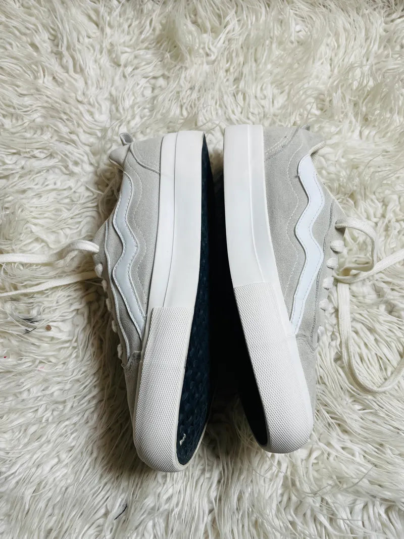 Sneakers for men’s