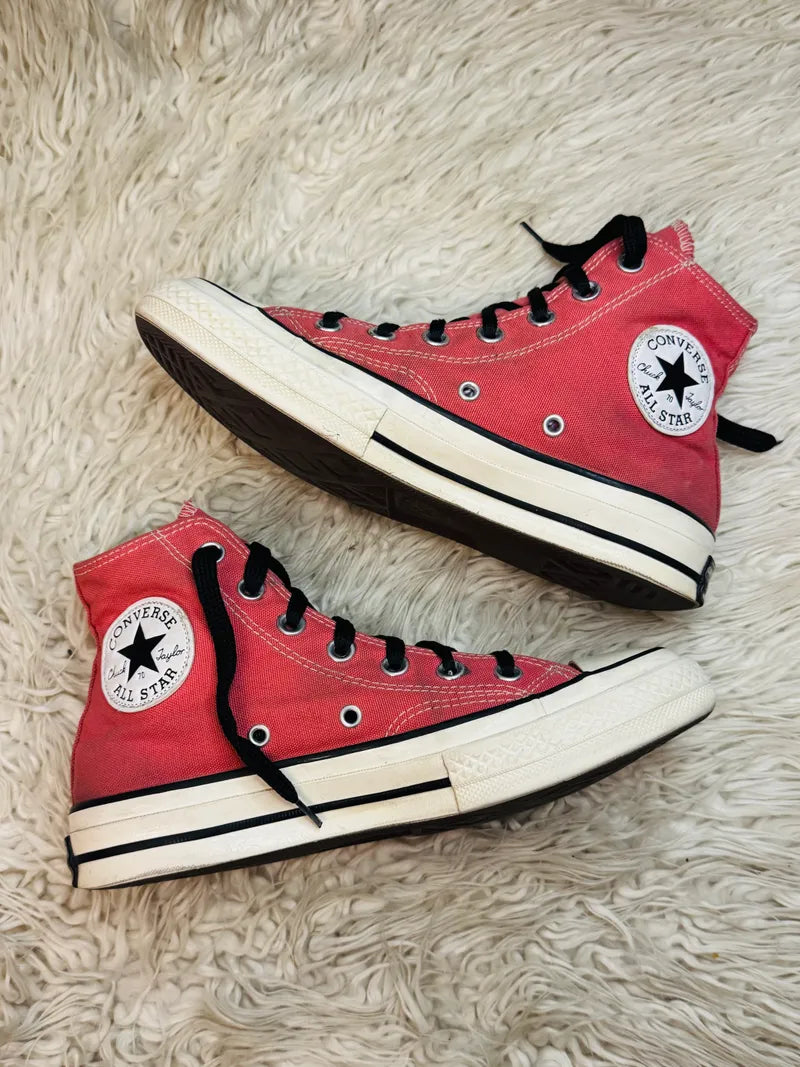 Chuck Taylor 70 Pink color