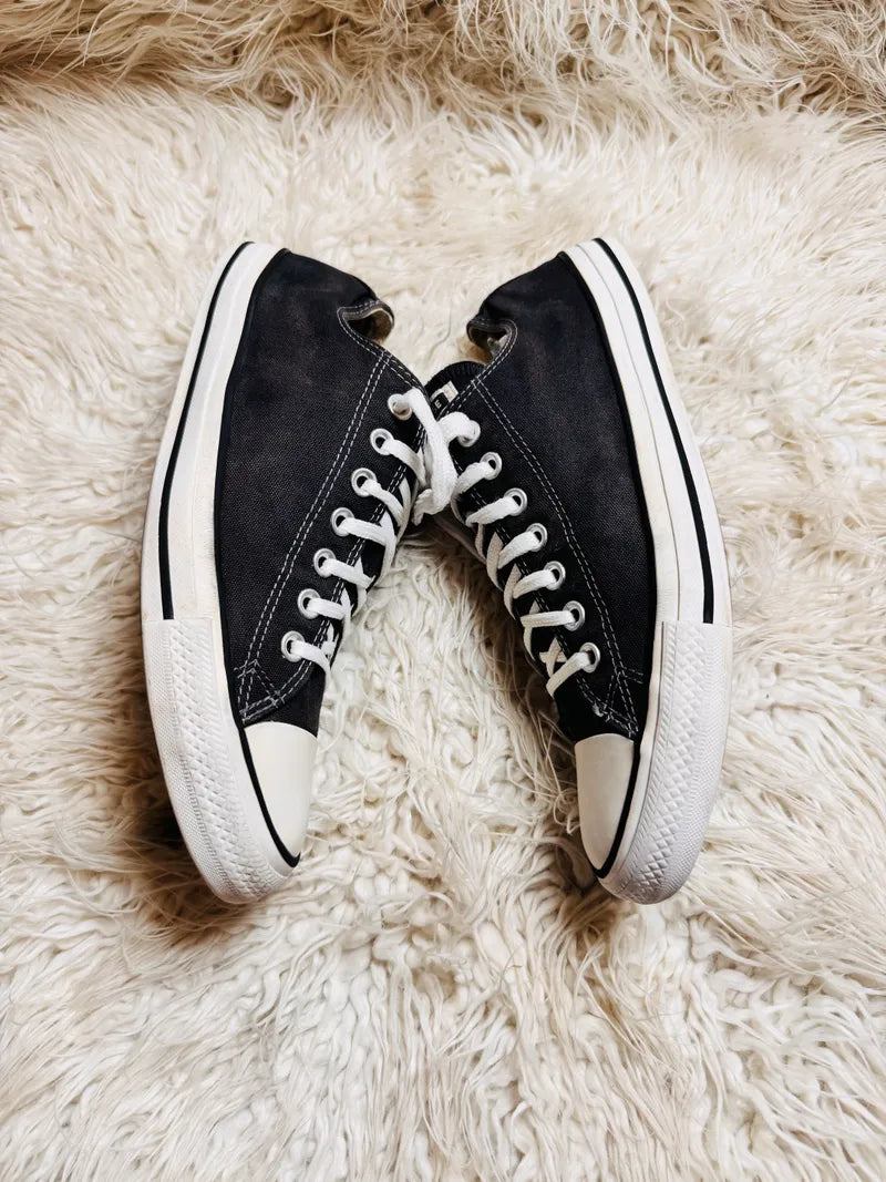 Chuck Taylor | Black & White | Lo top | Converse