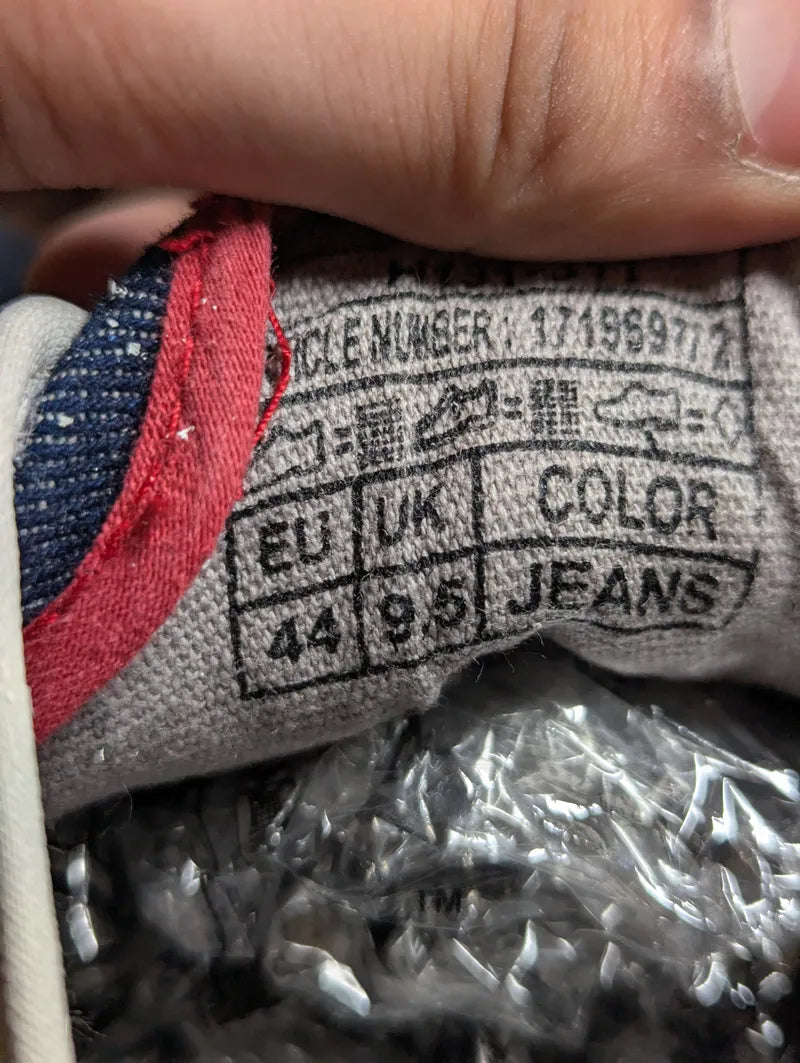 blue denim low-top casual sneakers