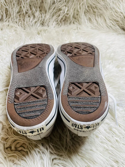 Chuck Taylor | Grey & White | Lo top | Converse