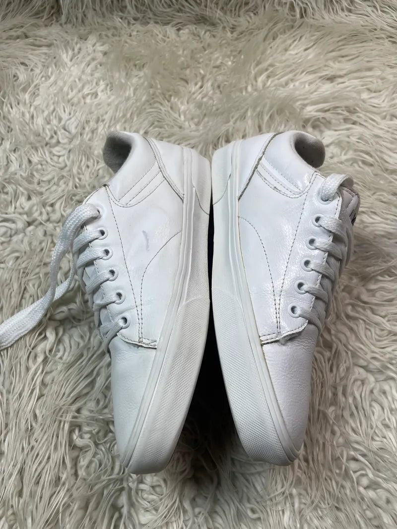 Vans | Leather White  | At Wood
