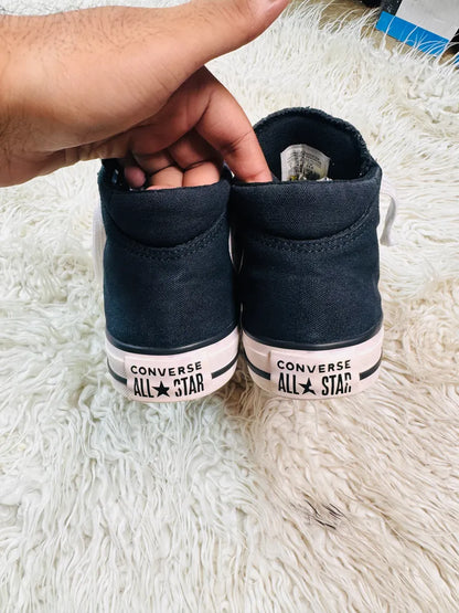 Chuck Taylor | Black & White | High top| Converse | Padded