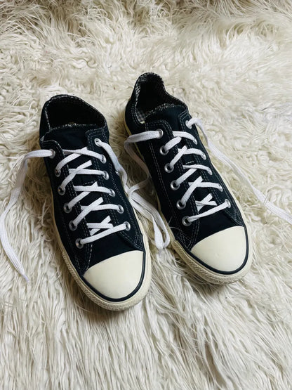 Chuck Taylor | Black & White | Lo top | Converse