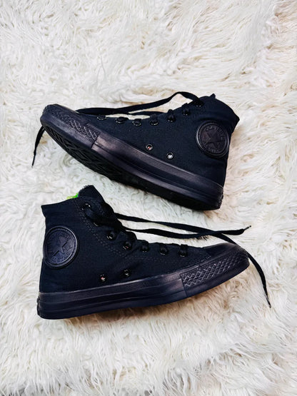 Chuck Taylor | Black Full | High top| Converse