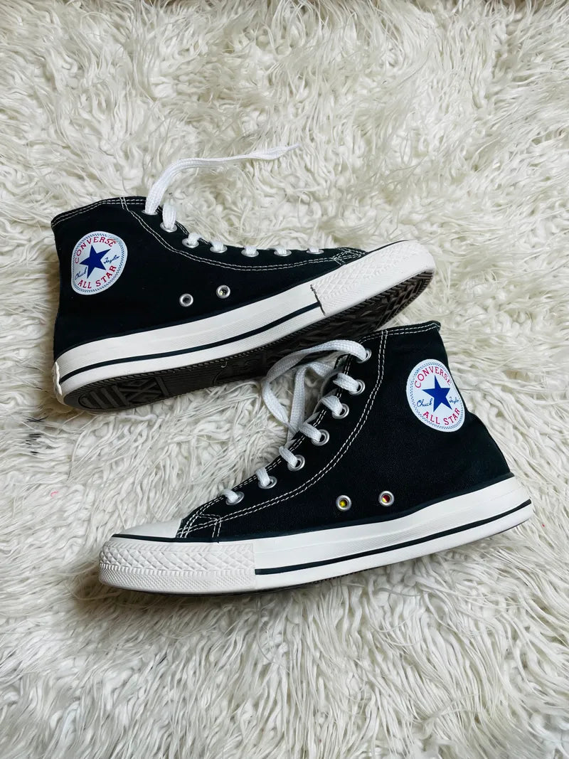 Chuck Taylor | Black & White | High top| Converse