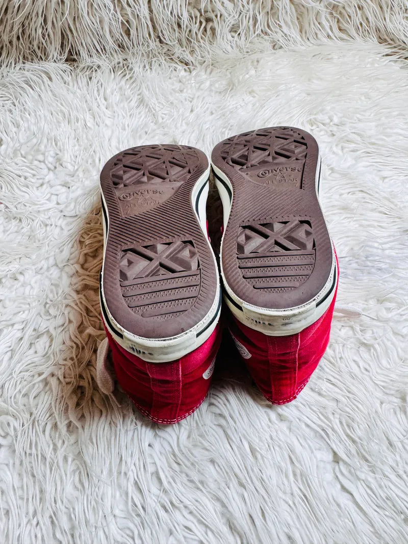 Chuck Taylor | Red & White | High top| Converse