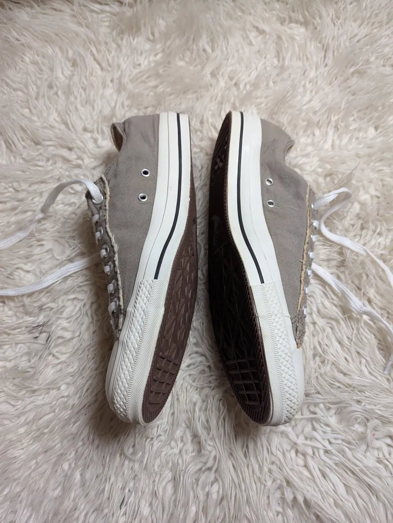 Chuck Taylor | Grey & White | Lo top | Converse