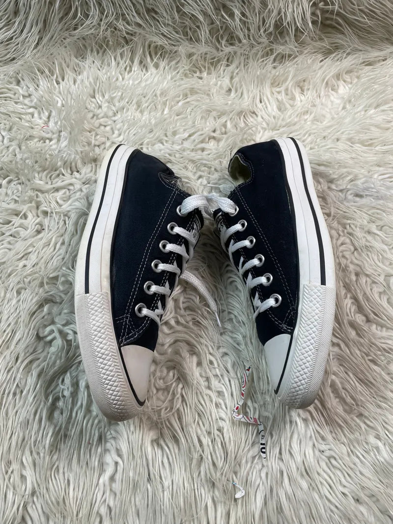 Chuck Taylor | Black & White | Lo top | Converse