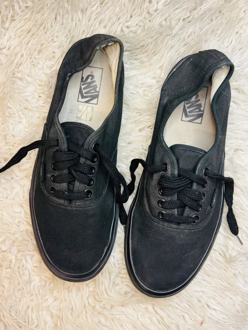 Vans Authentic Canvas Low Top All Black