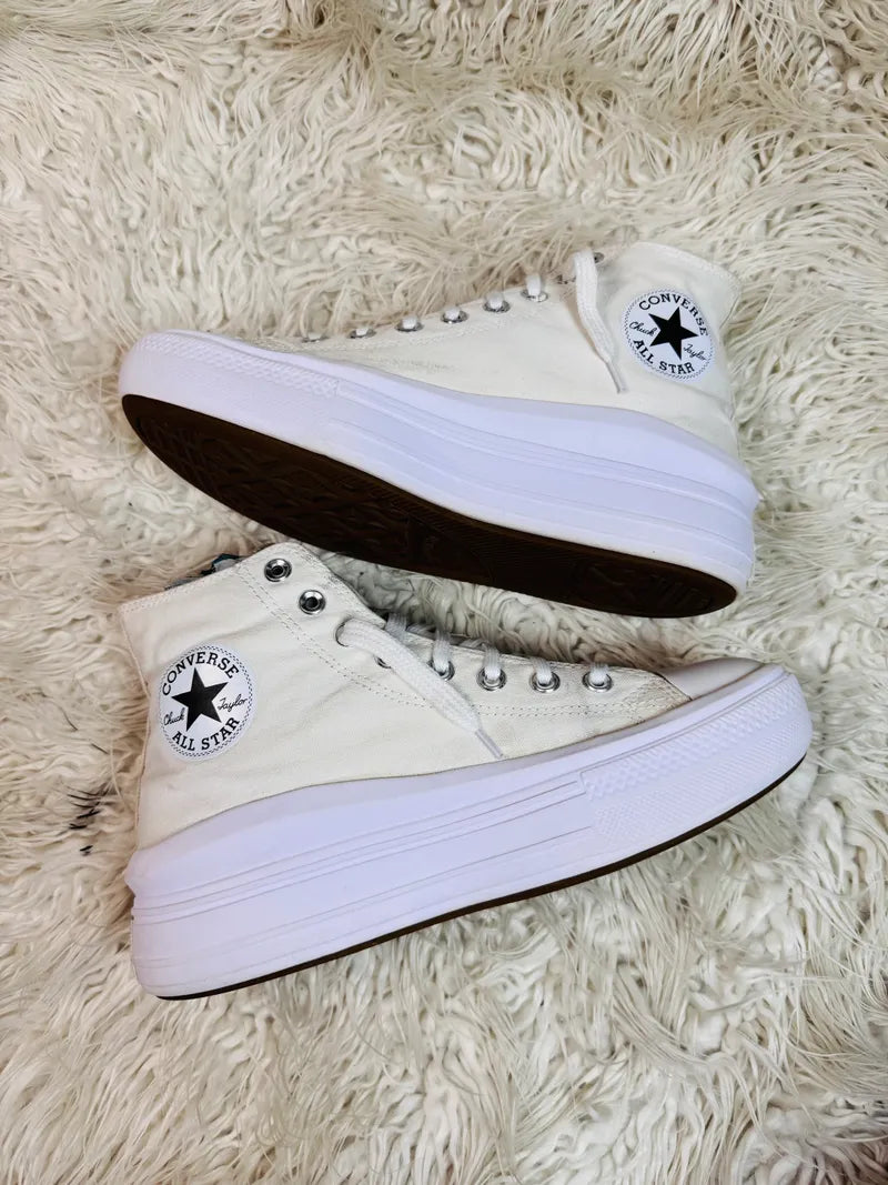 Chuck Taylor | White | High Heels