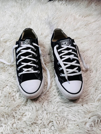 Chuck Taylor | Black & White | Lo  top| Converse