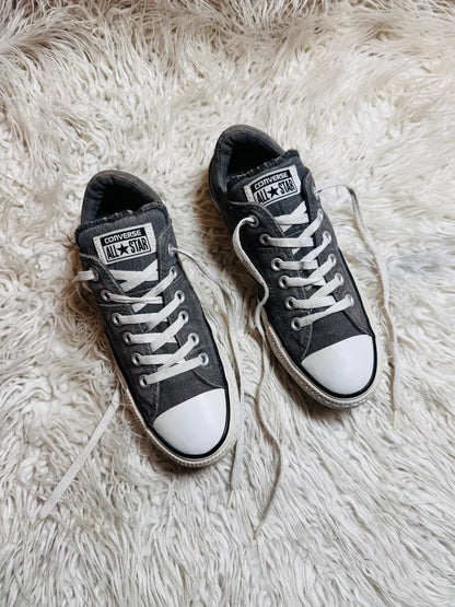 Chuck Taylor | Grey & White | Lo top | Converse
