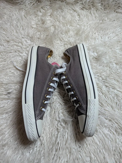 Chuck Taylor | Grey & White | Lo top | Converse