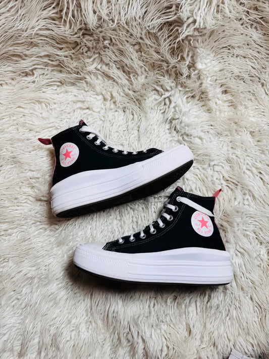 Chuck Taylor | Black & White | High top| Converse PlatForm