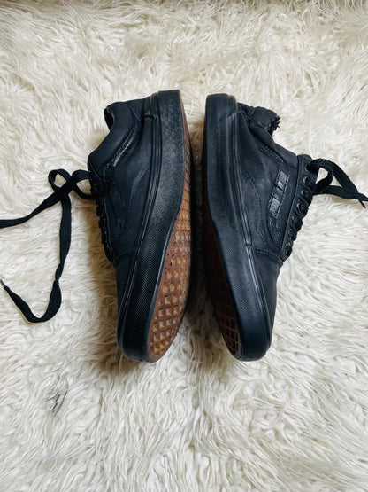 Vans | Black | Lo Top | Old Skool