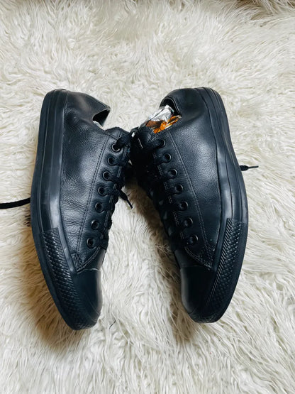 Chuck Taylor | Black | Leather | Lo top | Converse