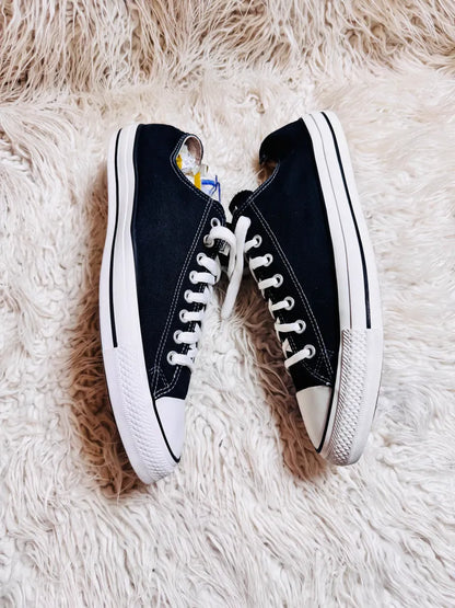 Chuck Taylor | Black & White | Lo top | Converse