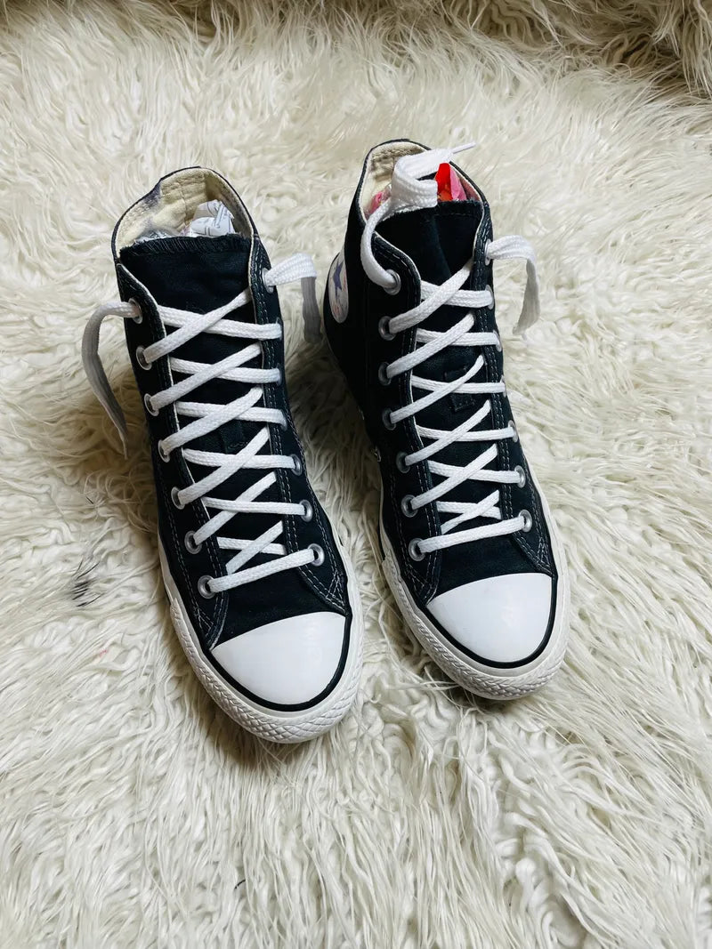 Chuck Taylor | Black & White | High top| Converse