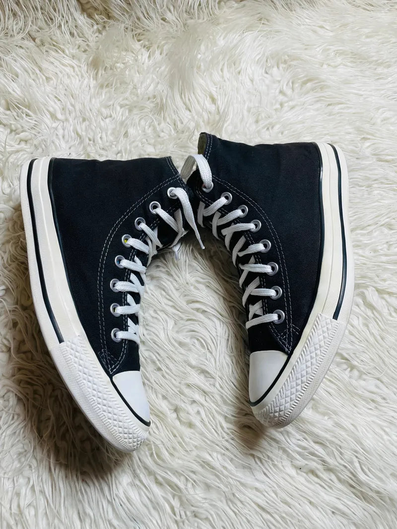 Chuck Taylor | Black & White | High top| Converse