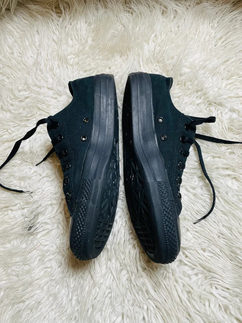 Chuck Taylor | Black | Lo top | Converse