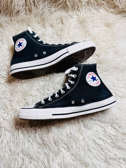 Chuck Taylor | Black & White | High top| Converse