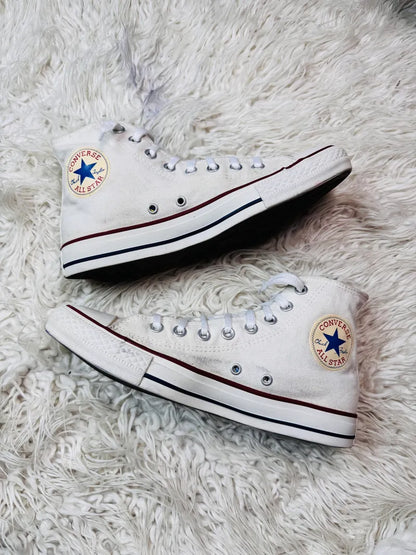 Chuck Taylor | White & Red Blue Strips | Converse