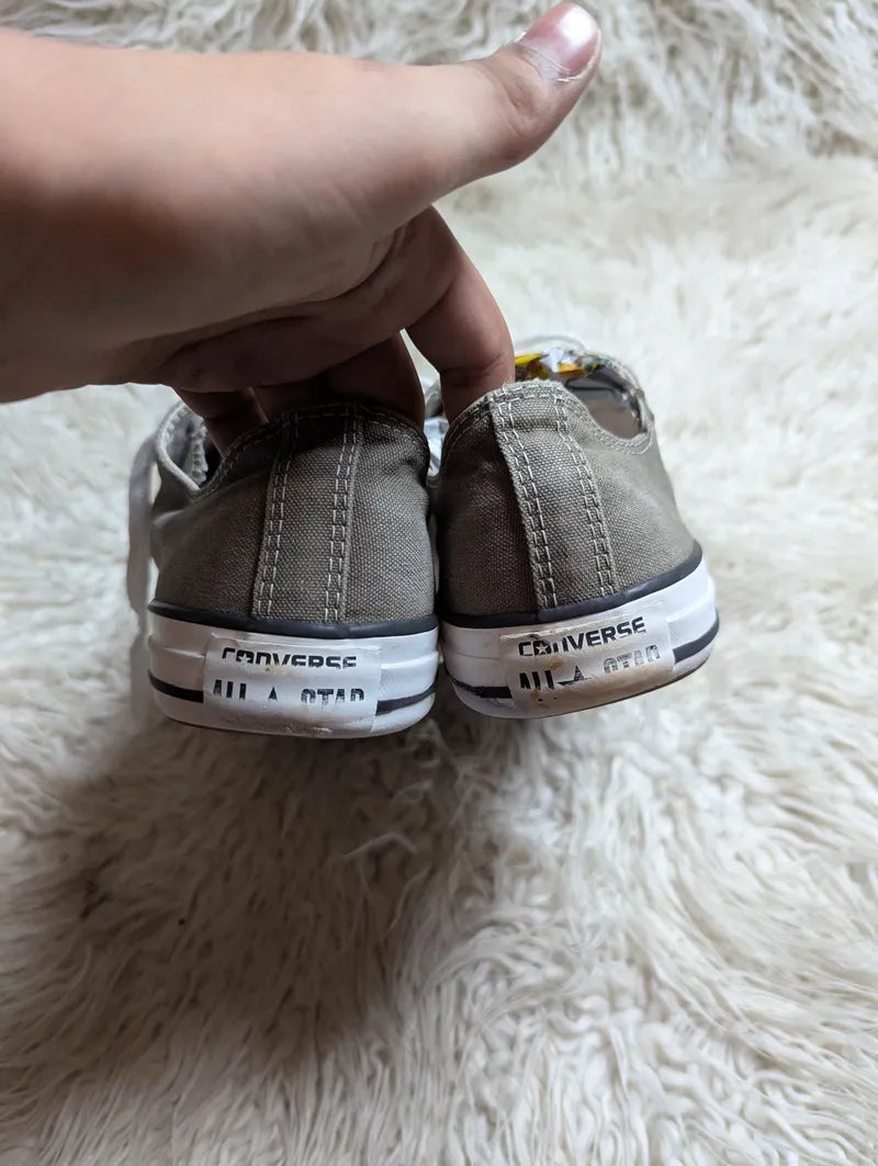 Chuck Taylor | Grey & White | Lo top | Converse