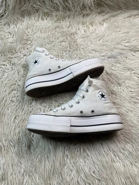 Chuck Taylor | White | High top| Converse | Platforms