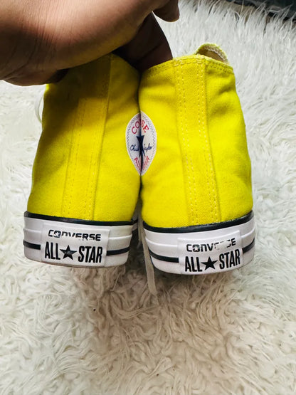 Chuck Taylor Yellow & White Converse