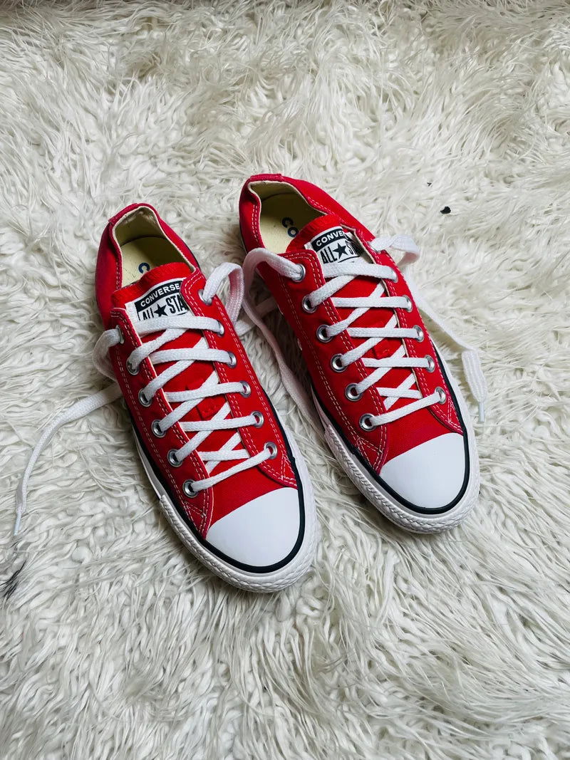 Chuck Taylor | Red & White | Lo top | Converse