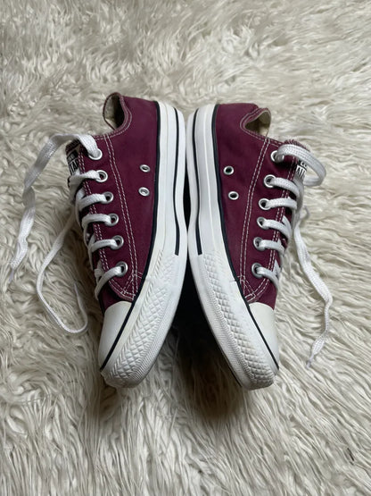 Chuck Taylor | Maroon & White | Lo top | Converse