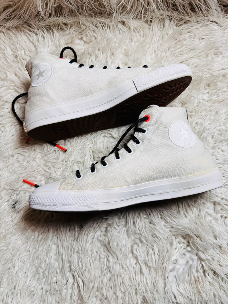 Chuck Taylor | White | Special edition | High top| Converse
