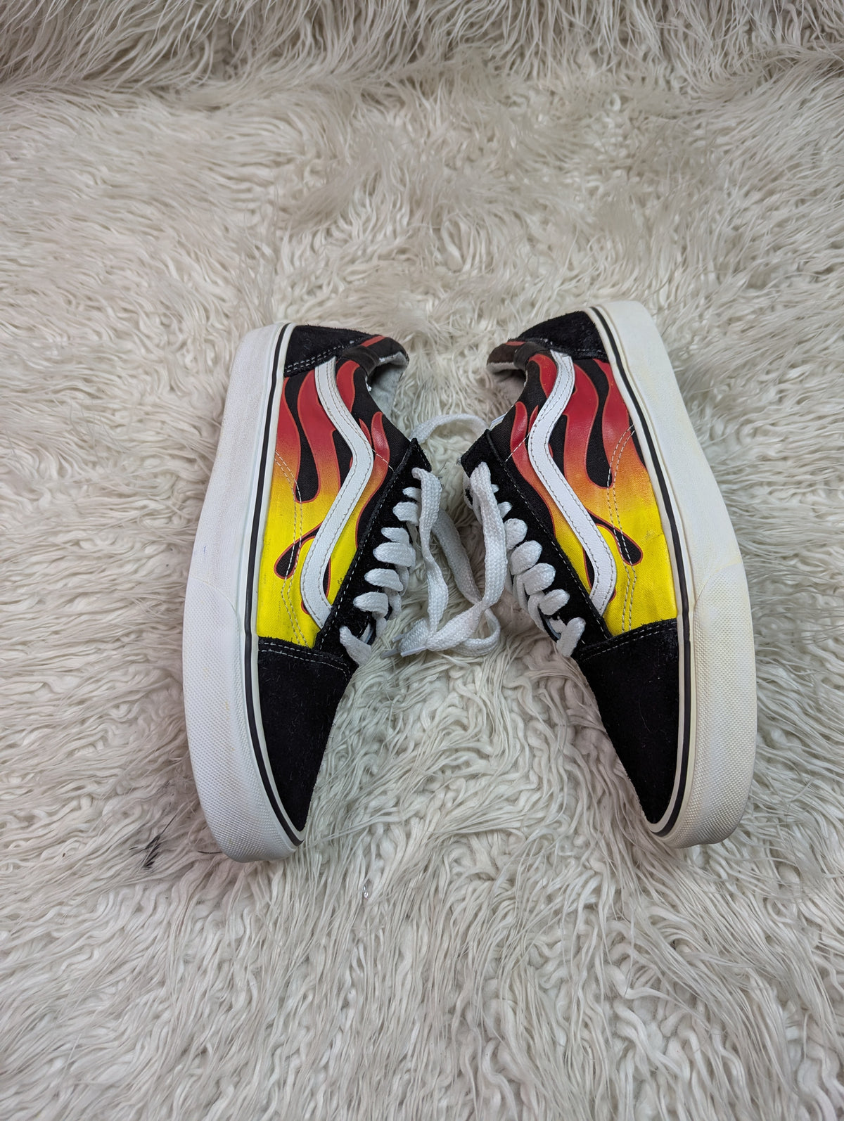 Vans | Black & White | Fire | Lo Top | Old Skool