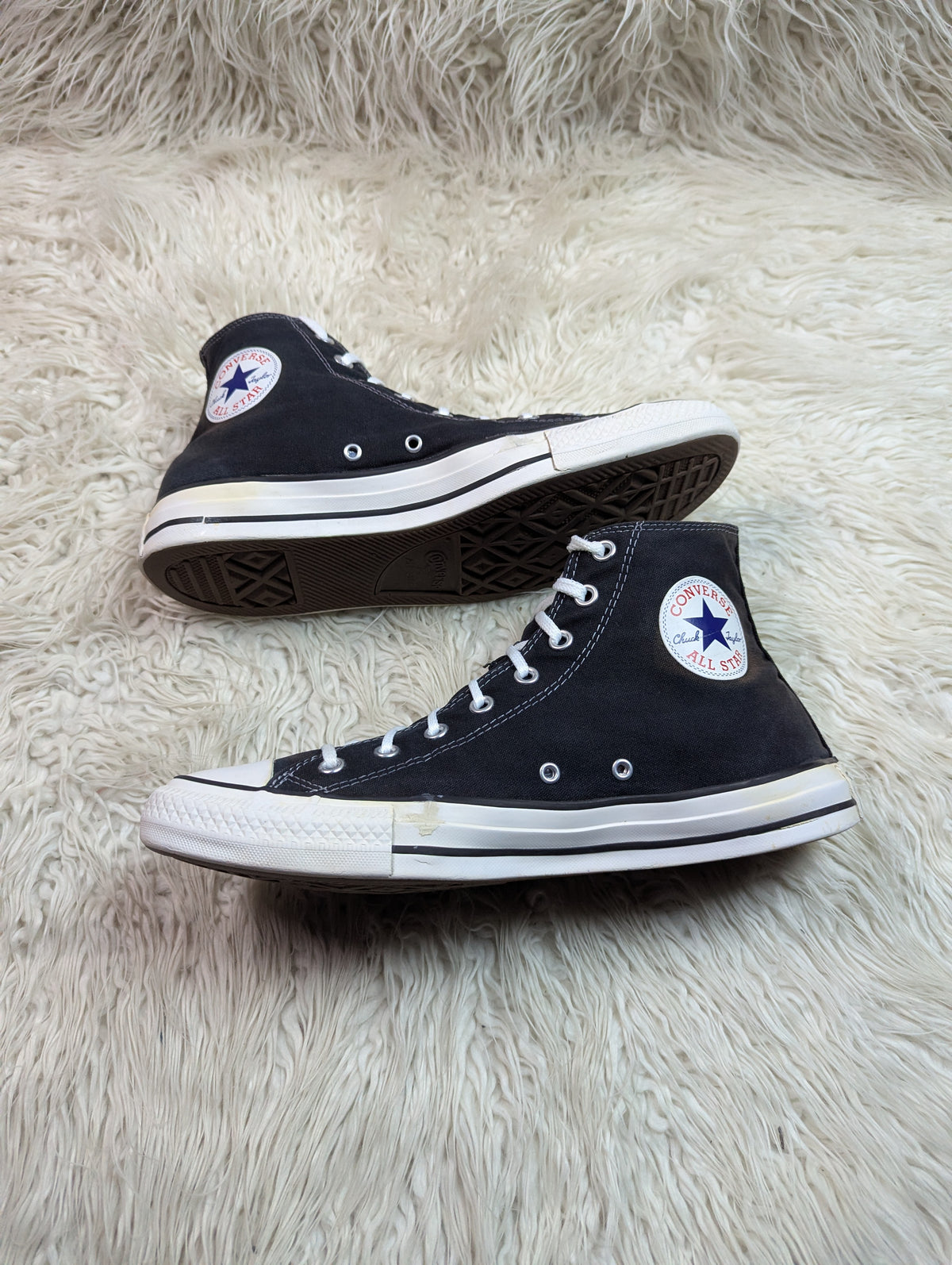 Chuck Taylor | Black & White | High top| Converse