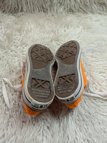 Chuck Taylor | Orange & White | Lo top | Converse