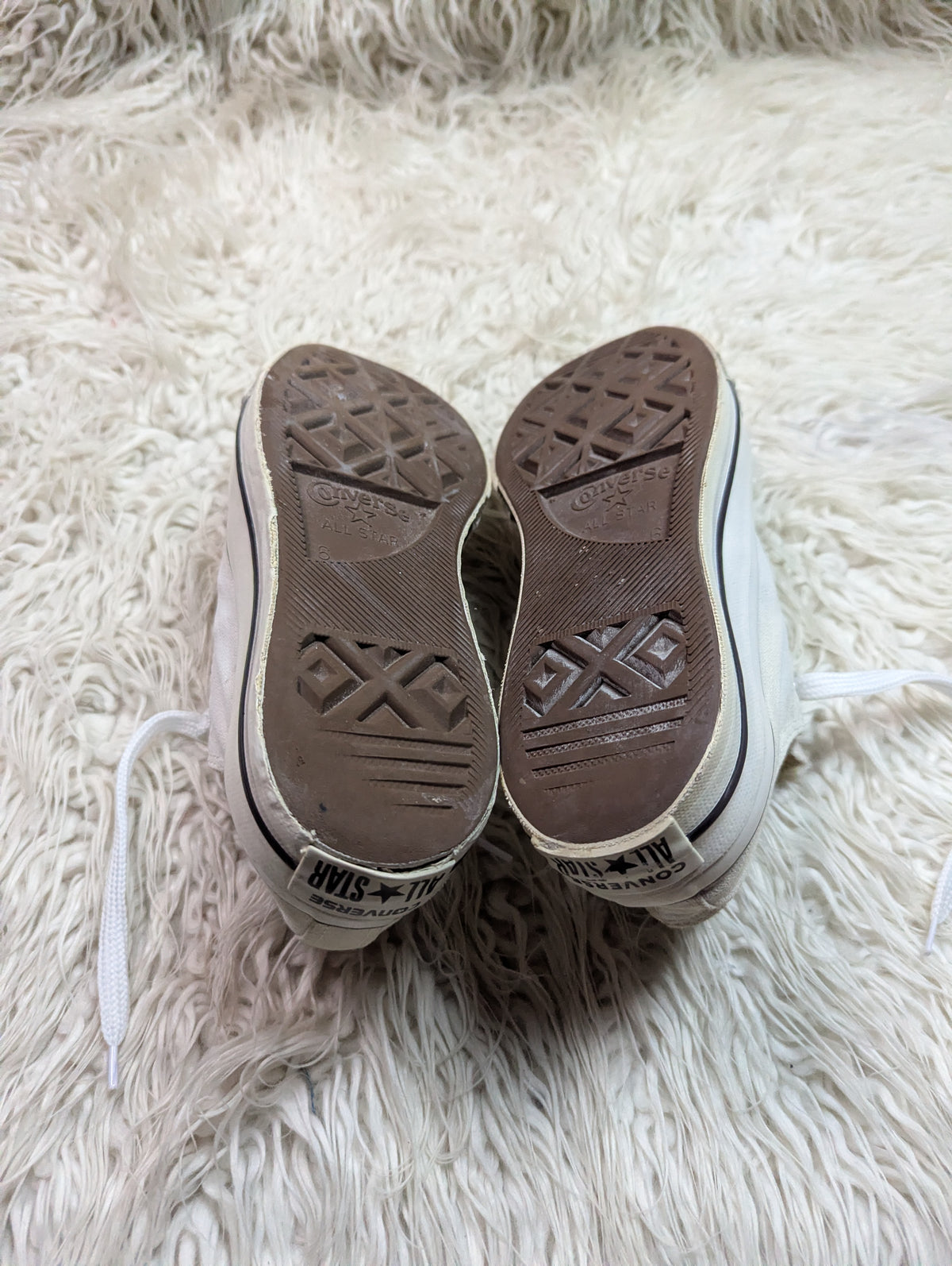 Chuck Taylor | White | Lo top | Converse | Platform