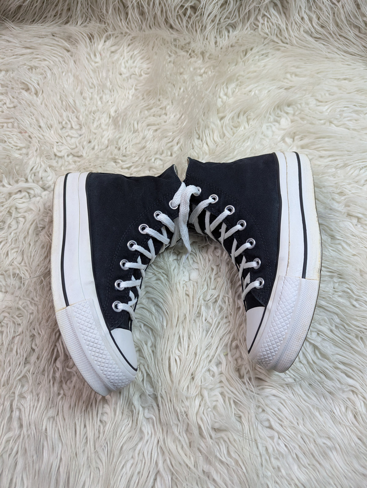 Chuck Taylor | Black & White | High top| Converse | Platforms