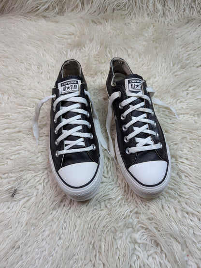 Chuck Taylor | Black & White | Lo top | Leather | Converse
