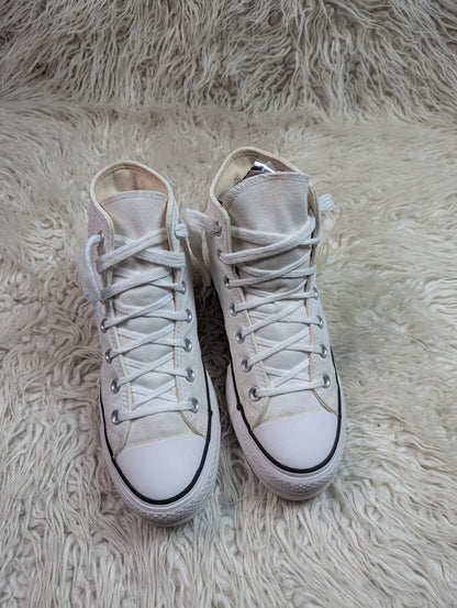 Chuck Taylor | White | High top| Converse | Platforms