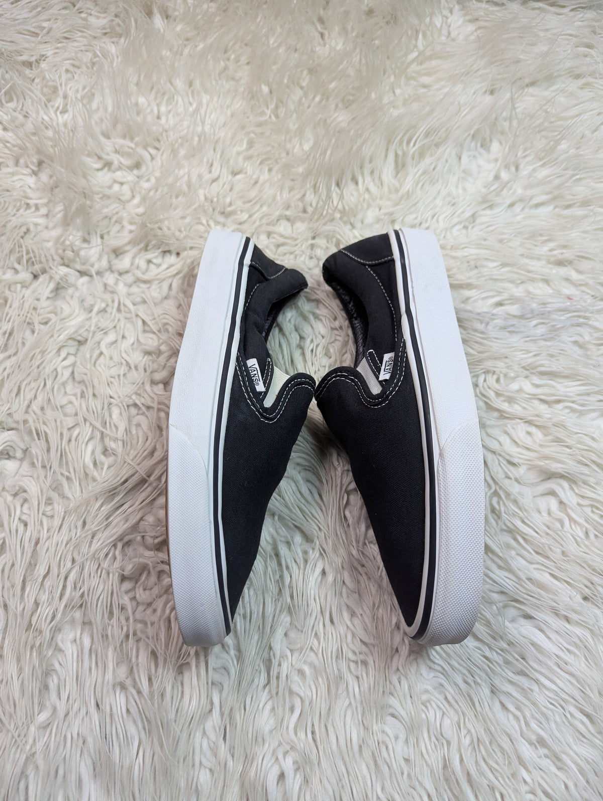 Vans | Black & White | Slip Ons