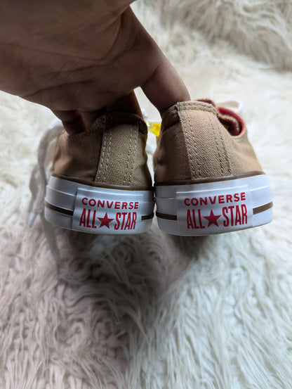 Chuck Taylor | Brown & White | Lo top | Converse