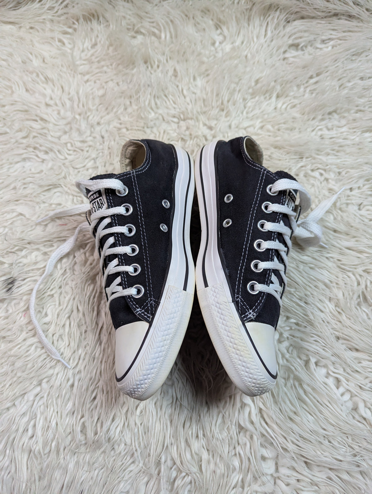 Chuck Taylor | Black & White | Lo top | Converse
