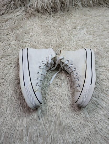 Chuck Taylor | White | High top| Converse | Platforms