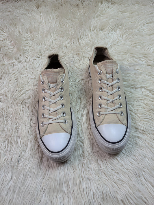 Chuck Taylor | Beige & White | Low top| Converse | Platforms