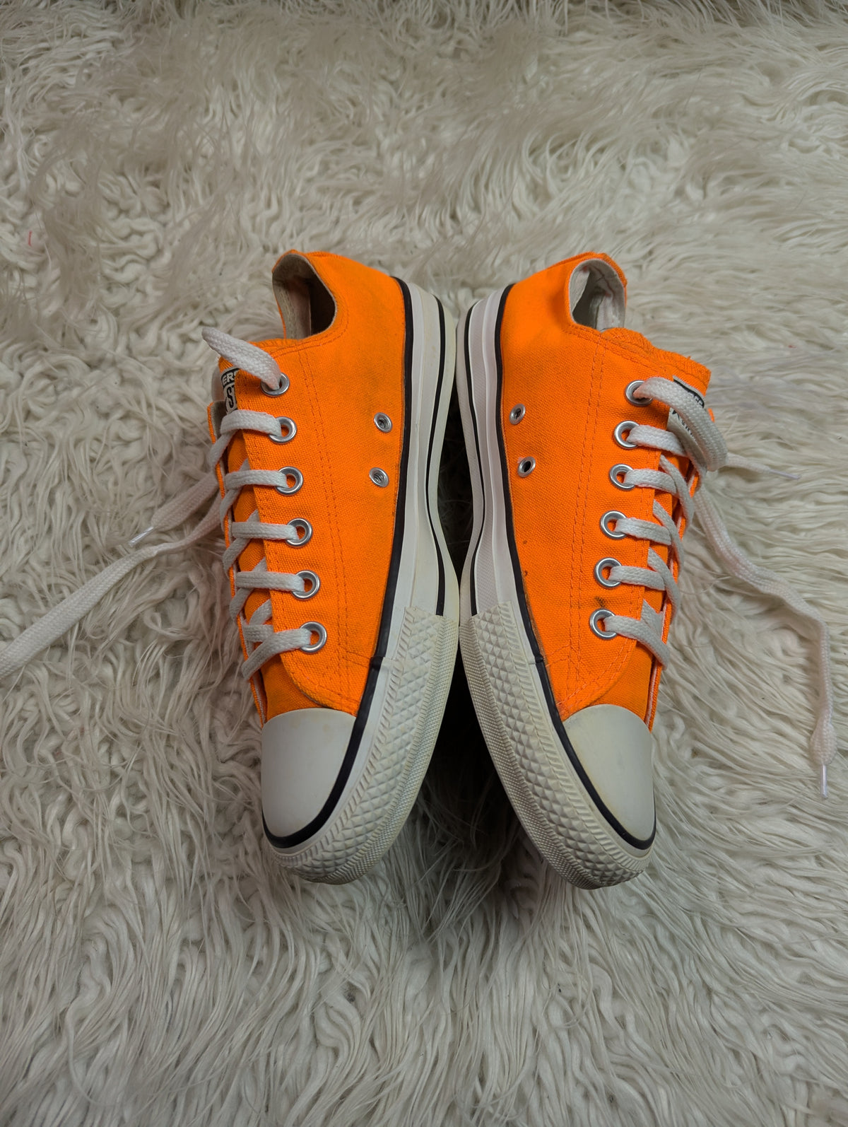 Chuck Taylor | Orange & White | Lo top | Converse